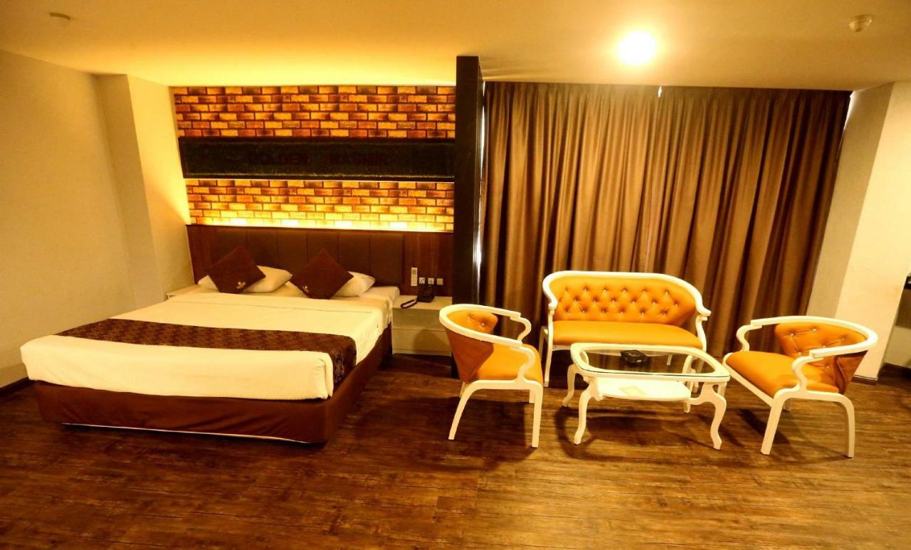 Golden Nasmir Hotel Bukit Mertajam Esterno foto
